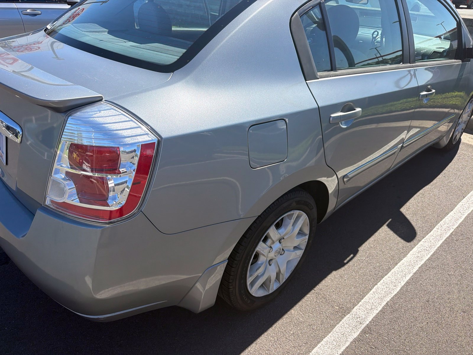Used 2012 Nissan Sentra 2.0 S w/ Convenience Pkg FWD image 4