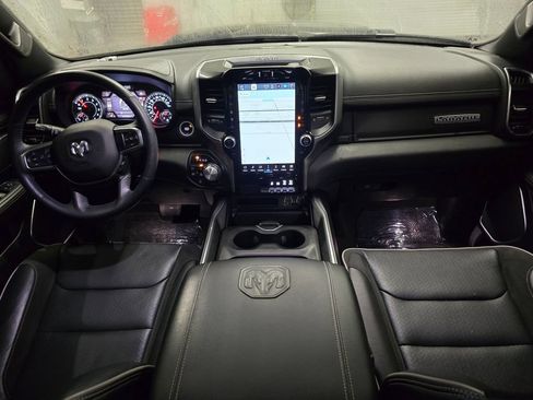 Used 2022 RAM 1500 Laramie AWD/4WD image 46