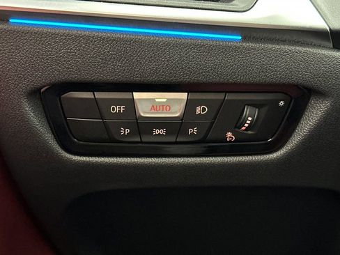 Used 2024 BMW M440i Coupe w/ Premium Package RWD image 34