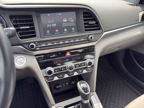Used 2019 Hyundai Elantra Value Edition FWD image 20