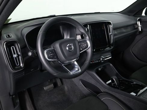 Used 2023 Volvo XC40 Recharge Plus w/ Protection Package Premier AWD/4WD image 14