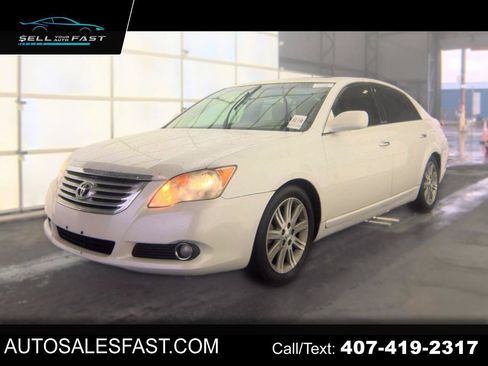 Used 2010 Toyota Avalon Limited FWD image 1