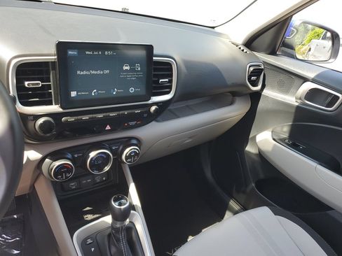Used 2026 Hyundai Venue SEL FWD image 25