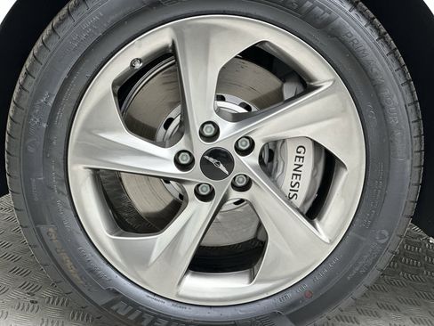 Certified 2026 Genesis GV70 2.5T Select image 10