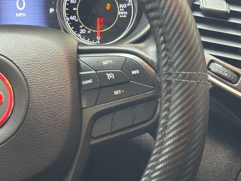Used 2020 Jeep Cherokee Trailhawk AWD/4WD image 19