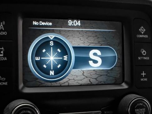 Used 2019 Jeep Wrangler Sport AWD/4WD image 32
