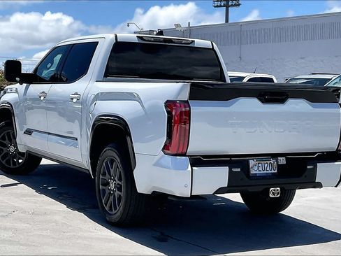 Used 2022 Toyota Tundra Platinum RWD image 4