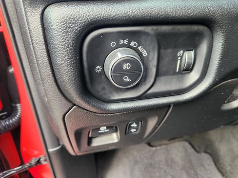 Used 2021 RAM 1500 Big Horn image 29