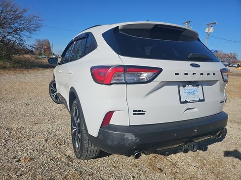 Used 2021 Ford Escape SEL w/ SEL Stealth AWD Package image 6