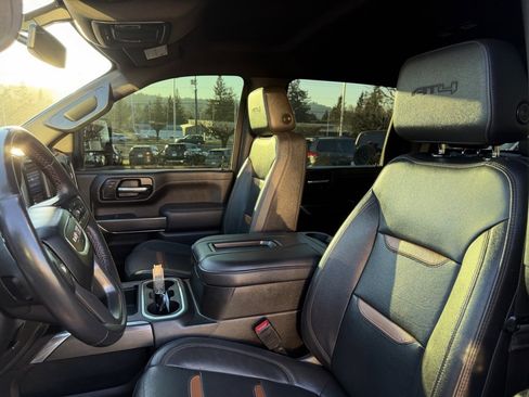 Used 2022 GMC Sierra 2500 AT4 image 14