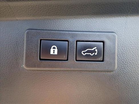 Used 2023 Subaru Outback Premium w/ Popular Package #1 image 9