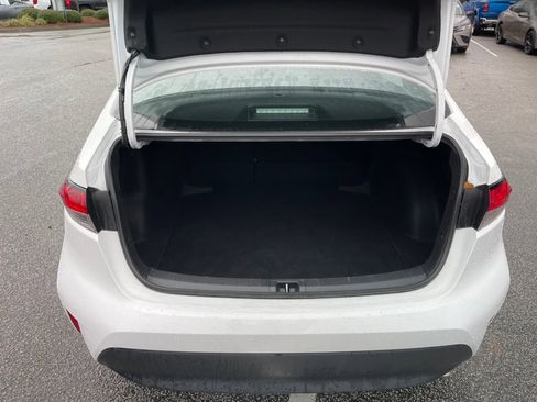 Used 2024 Toyota Corolla LE image 23