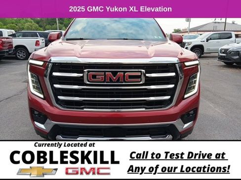 Used 2025 GMC Yukon XL Elevation w/ LPO, Elevation Black Package AWD/4WD image 10