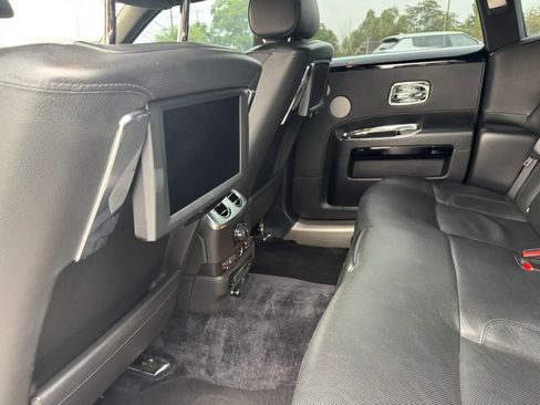 Used 2013 Rolls-Royce Ghost RWD image 20