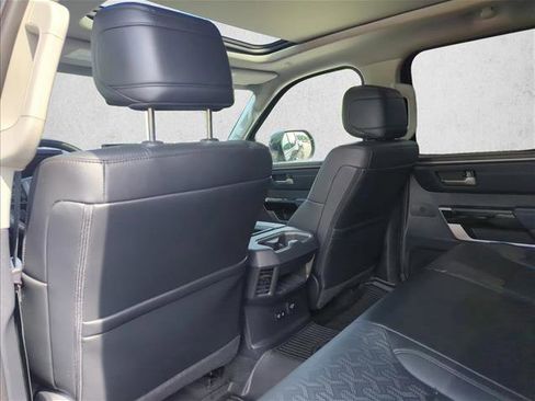 Used 2024 Toyota Tundra Limited AWD/4WD image 20