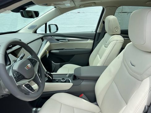 New 2026 Cadillac XT5 Premium Luxury w/ LPO, ONYX Package FWD image 12