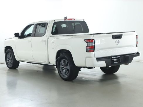 Certified 2025 Nissan Frontier SV RWD image 41