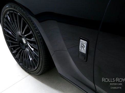 Used 2011 Rolls-Royce Ghost RWD image 41
