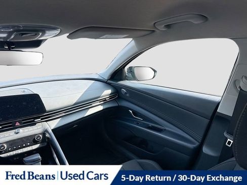 Used 2023 Hyundai Elantra SEL w/ Convenience Package image 25