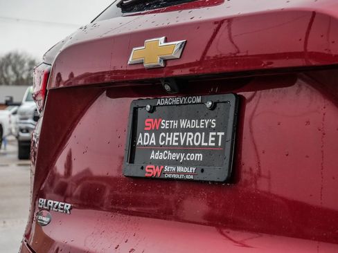 Used 2025 Chevrolet Blazer LT image 10