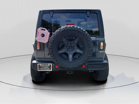 Used 2020 Jeep Wrangler Sport AWD/4WD image 6