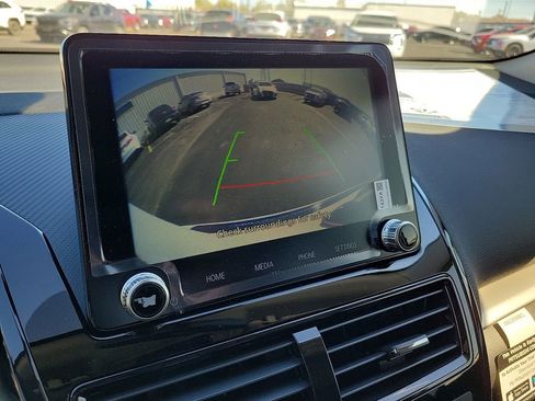 New 2026 Mitsubishi Eclipse Cross LE image 12