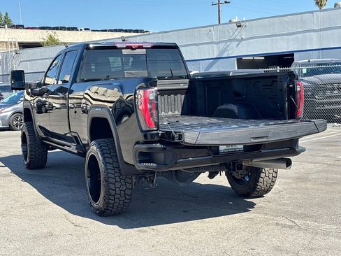 Used 2024 GMC Sierra 3500 AT4 w/ AT4 Premium Plus Package image 12