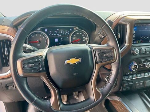 Used 2022 Chevrolet Silverado 1500 High Country AWD/4WD image 11