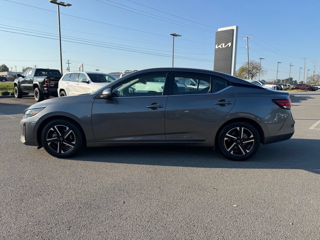 Used 2025 Nissan Sentra SV FWD image 4