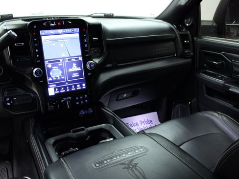 Used 2024 RAM 3500 Limited AWD/4WD image 19