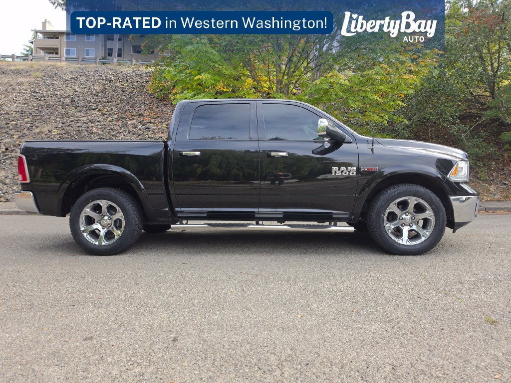 Used 2017 RAM 1500 Laramie AWD/4WD image 4
