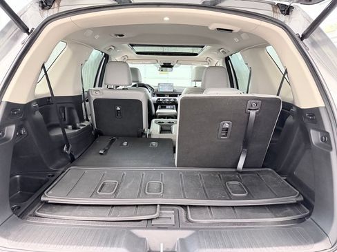 Used 2023 Honda Pilot Touring image 37