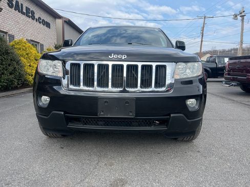 Used 2012 Jeep Grand Cherokee Laredo image 3