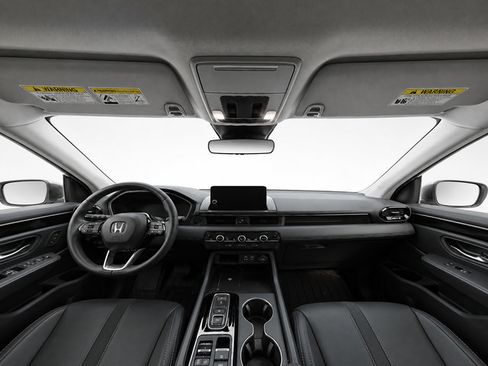 Used 2025 Honda Pilot Touring image 12