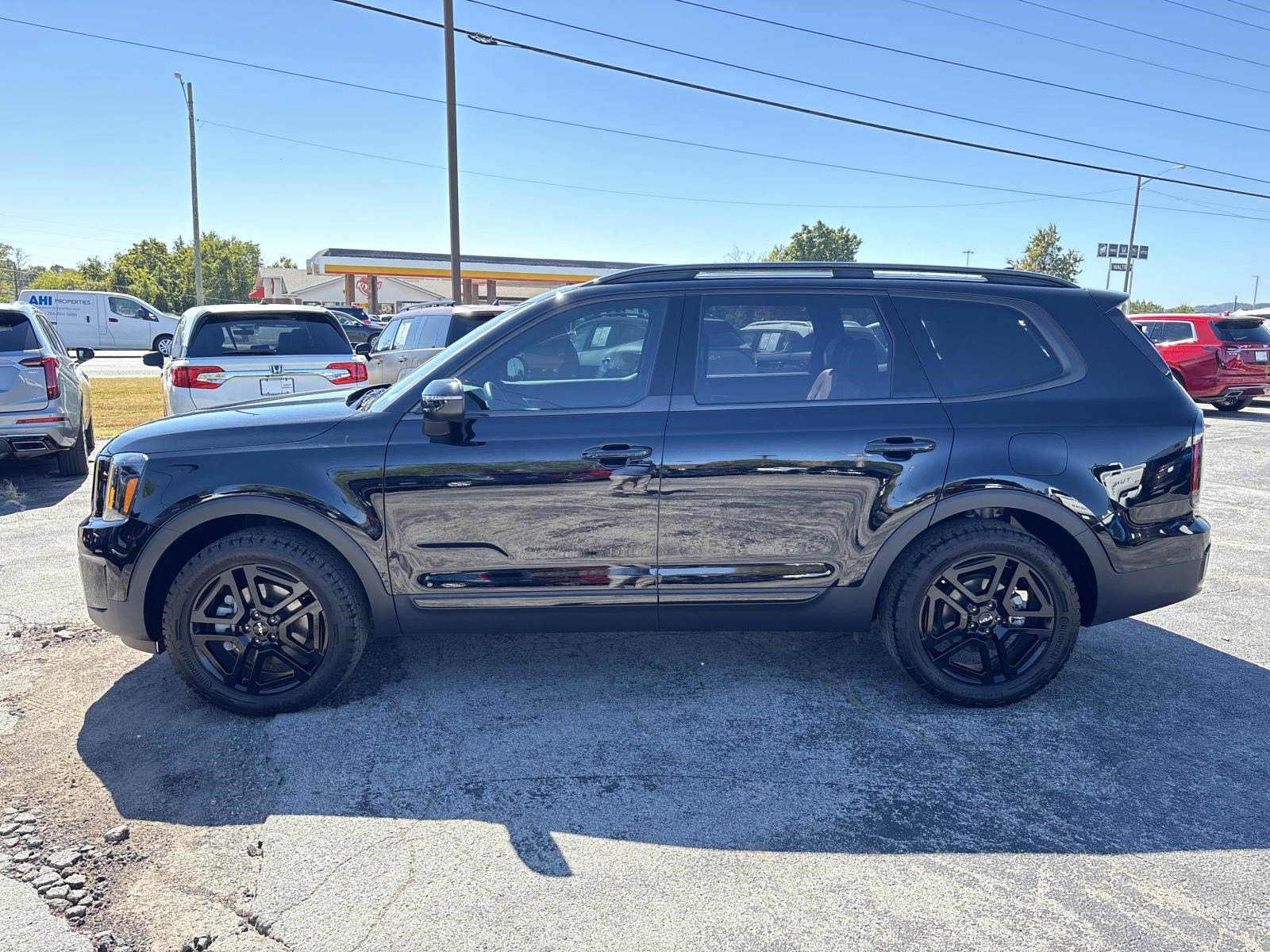Used 2024 Kia Telluride EX X-Line AWD/4WD image 4