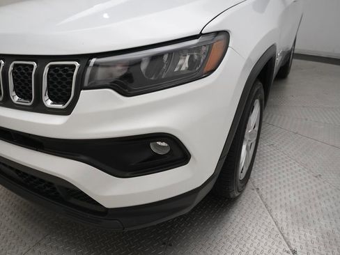 Used 2024 Jeep Compass Latitude AWD/4WD image 22