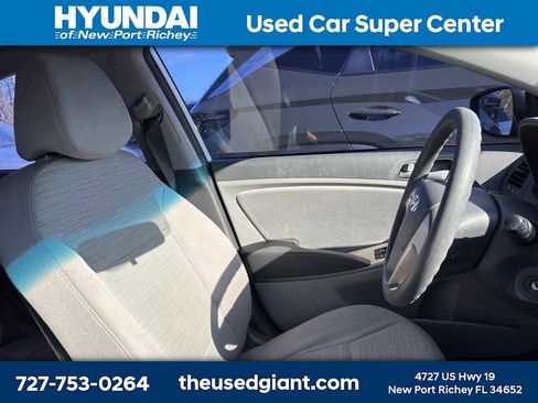 Used 2016 Hyundai Accent SE image 7