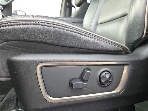 Used 2019 RAM 1500 Limited image 32