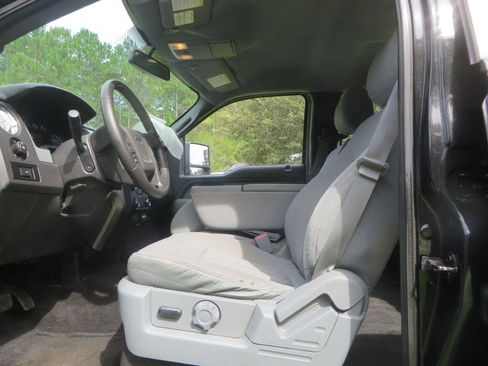 Used 2013 Ford F150 XLT w/ Luxury Equipment Group RWD image 10