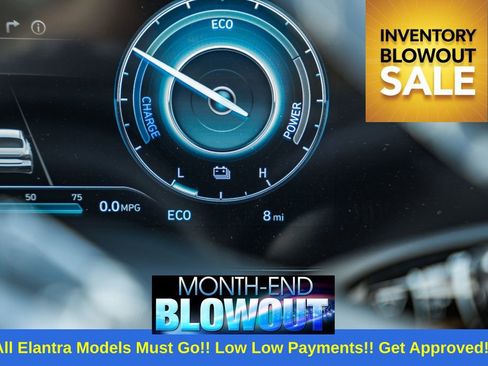 New 2025 Hyundai Elantra SEL image 38