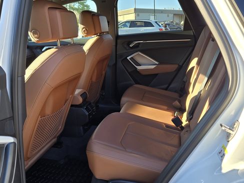 Used 2023 Audi Q3 2.0T Premium Plus w/ Premium Plus Package image 15