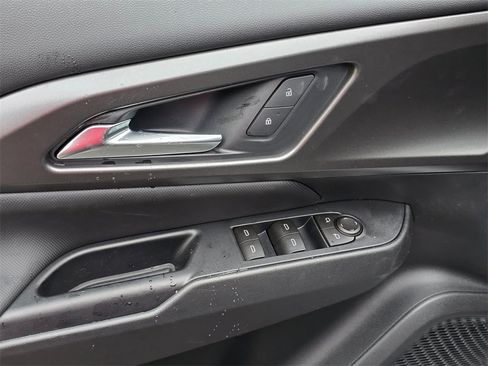 New 2026 Chevrolet Equinox EV LT image 22