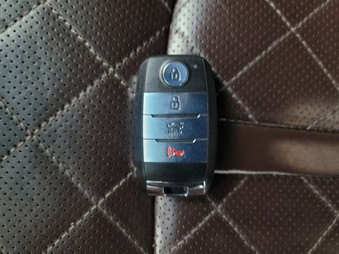 Used 2017 Kia Optima SX image 32