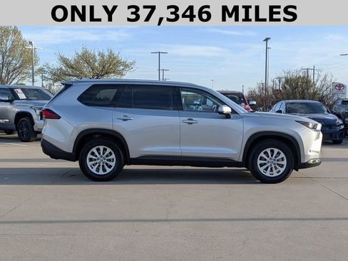Used 2024 Toyota Grand Highlander XLE image 4