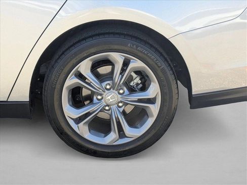 Used 2024 Honda Accord EX image 23