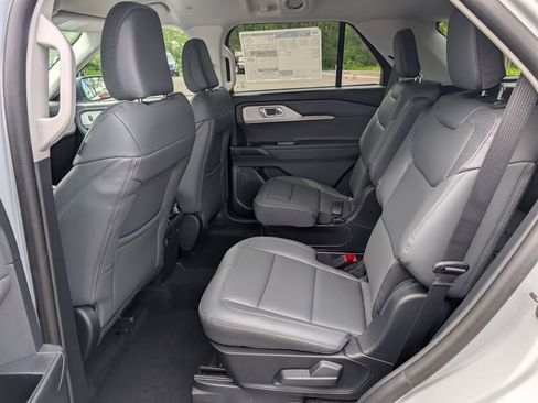 New 2026 Ford Explorer Active AWD/4WD image 19