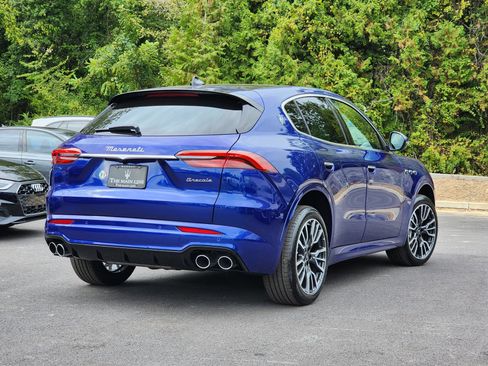 Used 2025 Maserati Grecale GT AWD/4WD image 2