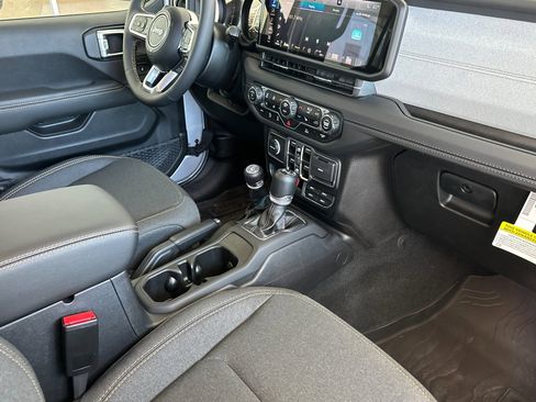 New 2024 Jeep Wrangler Sahara image 17