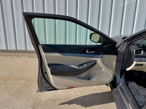 Used 2016 Nissan Maxima 3.5 SL FWD image 14