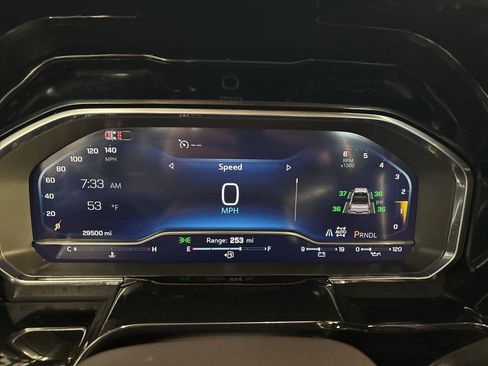 Used 2024 Chevrolet Silverado 1500 LT image 39